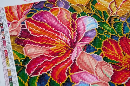 Miniatura 6 de DIAMOND ART CLUB - Juego de pintura con diamantes, lienzo de Vitral de flores”, lienzo redondo 5D para principiantes, divertidas manualidades