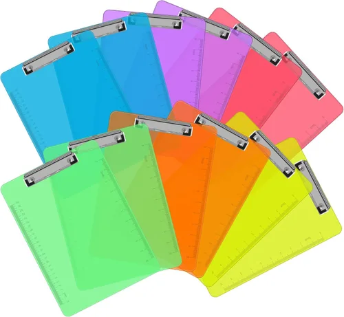 PANDRI - Portapapeles de plástico, paquete de 12 portapapeles de colores transparentes, tablero de clip de perfil bajo de 12.5 x 9 pulgadas, tamaño