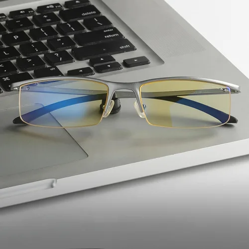 Miniatura 8 de GUNNAR - Gafas prémium para juegos y computadora - Bloquean el 65% de la luz azul - emisario, ónix, tinte ámbar ónice marco