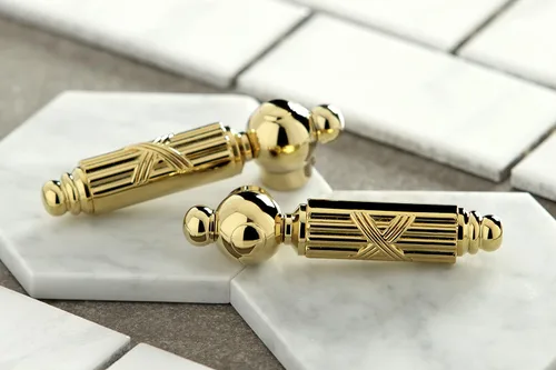 Miniatura 2 de Kingston Brass KS7122GL Grifo de baño de montaje en pared central de 8 pulgadas, latón pulido