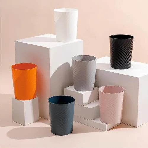 Miniatura 3 de UUJOLY Cubo de basura pequeño de plástico, cesta de basura para baños, lavandería, cocinas, oficinas, habitaciones de niños, dormitorios, 1.8 Azul