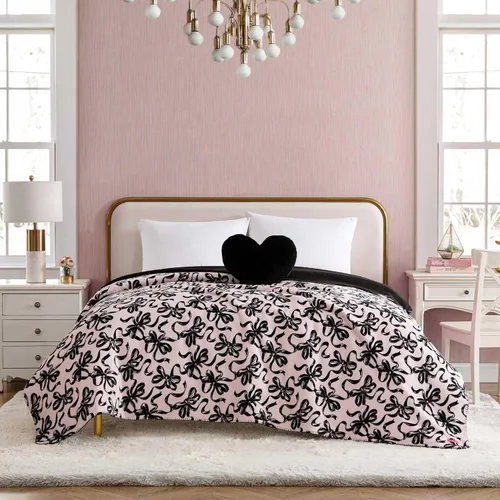 Betsey Johnson – Twin Size Blanket, Soft Plush Bedding with Cozy Sherpa Reverse, Blanket for Couch or Bed, Lightweight for All Seasons (Ballet Bows