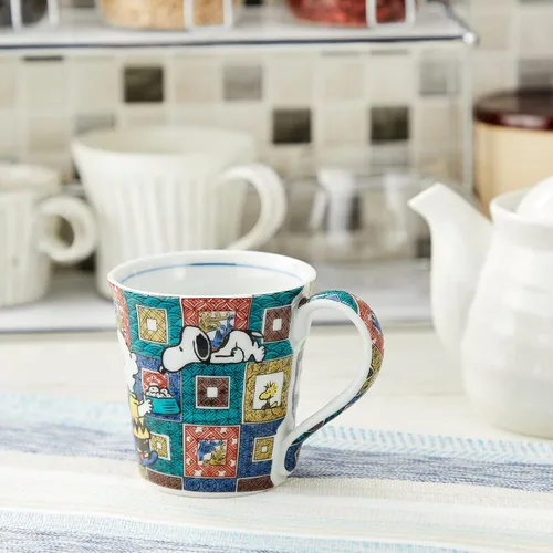 Miniatura 3 de Yamaka Shoten SN363-11 Peanuts Snoopy Kutani Ware - Taza con patrón de adoquines, vajilla, productos Snoopy Goods, fabricada en Japón