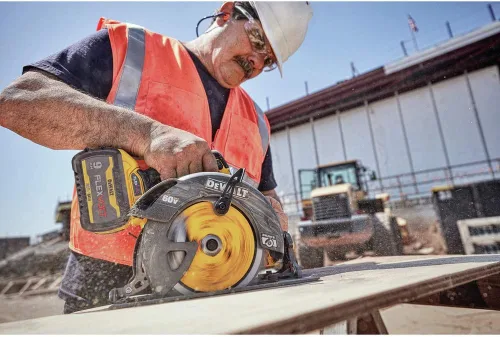 Miniatura 3 de DEWALT FLEXVOLT 60V MAX* Sierra circular con freno, 7-1/4 pulgadas, solo herramienta (DCS578B)
