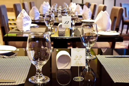 Miniatura 5 de Paquete de 20 soportes para números de mesa, tarjetero para fotos, para bodas, fiestas de cumpleaños Dorado