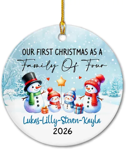 Miniatura 20 de Adorno de cerámica personalizado de cinco medias con nombres y año personalizados, nuestra primera Navidad como familia de cinco, nuestros primeros