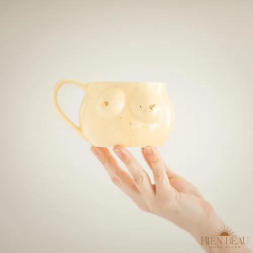 BIEN BEAU Taza de cerámica moteada con forma de mujer con puntas de corazón doradas, regalo de elefante blanco, divertida taza grande para tetas de