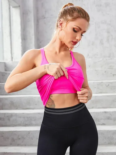 Miniatura 11 de ATTRACO Camiseta corta acanalada de entrenamiento para mujer con brasier integrado para yoga, espalda cruzada, ajuste ajustado