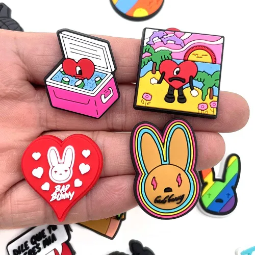 Miniatura 5 de Lote de 48 50 dijes de dibujos animados para zapatos de jardín accesorios de fiesta para niños decoraciones para mochila de adultos Acrílico vidrio