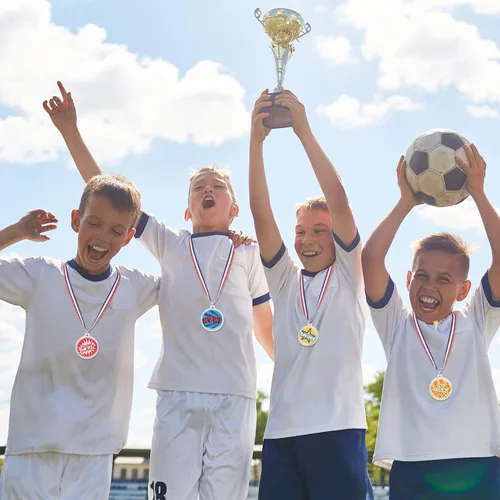 Miniatura 5 de Yookeer - 36 medallas de bricolaje para diseñar tus propias medallas de premio a granel para niños, kit de medallas en blanco transparente