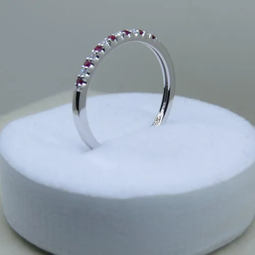 Miniatura 3 de Dazzlingrock Collection Anillo apilable de boda con piedras preciosas y diamantes de 14 quilates, oro blanco