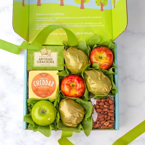 Miniatura 3 de A Gift Inside Perfect Pairings Deluxe Frutas, Quesos y Caja Gourmet