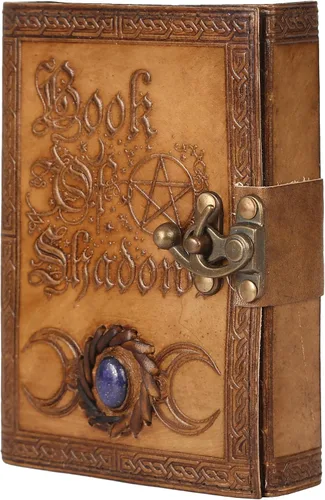 Miniatura 6 de Book of Shadows - Diario Grimorio – 200 páginas de papel antiguo con borde deckle con triple luna, pentagrama, cubierta de cuero con cierre