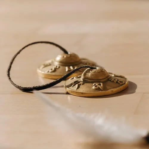 Miniatura 9 de ZenBless Platillos tibetanos Tingsha 2 piezas, con caja de almacenamiento y funda de tela, campanas de latón sánscrito de meditación para curación