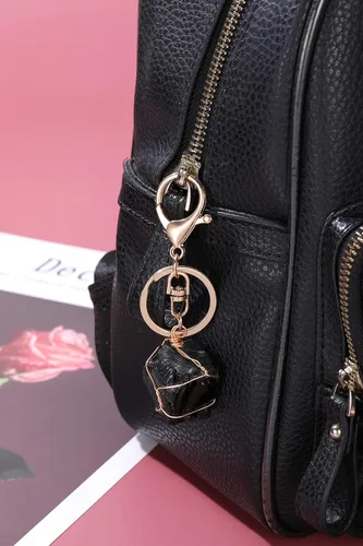 Miniatura 4 de Jovivi Llavero de piedra de cristal de cuarzo natural crudo envuelto en alambre irregular con piedras preciosas curativas para mujeres y hombres