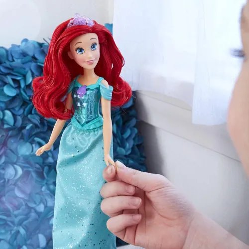 Miniatura 6 de Muñeca Disney Princess Royal Shimmer de Ariel, muñeca de moda con falda y accesorios, juguete para niños de 3 años en adelante