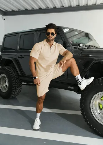 Miniatura 6 de KUYIGO Conjunto de camisa polo y pantalones cortos para hombre, trajes de verano a la moda, casual, de manga corta, traje de 2 piezas para hombre