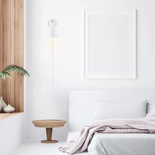 Miniatura 4 de Globe Electric 65542 - Candelabro de pared de 1 luz con enchufe o cableado, blanco mate, acento en latón, interruptor giratorio de atenuación sin
