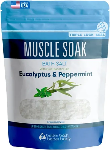 Muscle Soak - Sal de baño de 32 onzas de sal de Epsom con aceites esenciales de menta natural y eucalipto, más vitamina C en bolsa sin BPA con sello