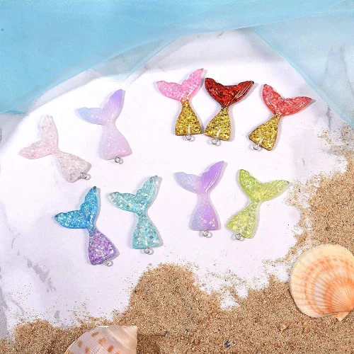 Miniatura 3 de SUNNYCLUE 40 dijes de cola de sirena de resina con parte trasera plana con polvo de purpurina para verano con cola de pez de océano para hacer