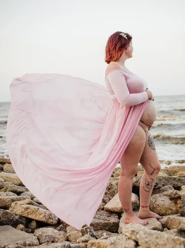 Miniatura 5 de Yuanlar Vestido de maternidad de manga larga con hombros descubiertos, vestido de gasa con abertura frontal para sesión de fotos