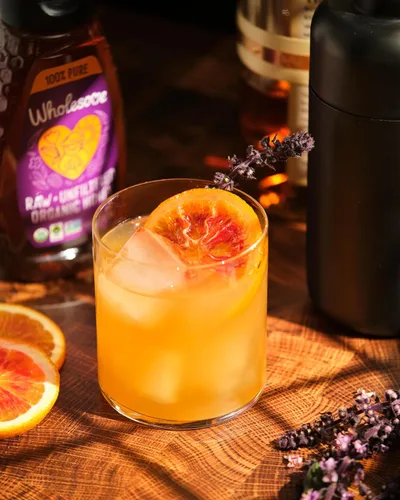 Miniatura 5 de Wholesome Sweeteners Botella de Miel Cruda Orgánica No Filtrada de 24 Onzas, 100% Pura, Certificada de Comercio Justo, Certificada por el Proyecto