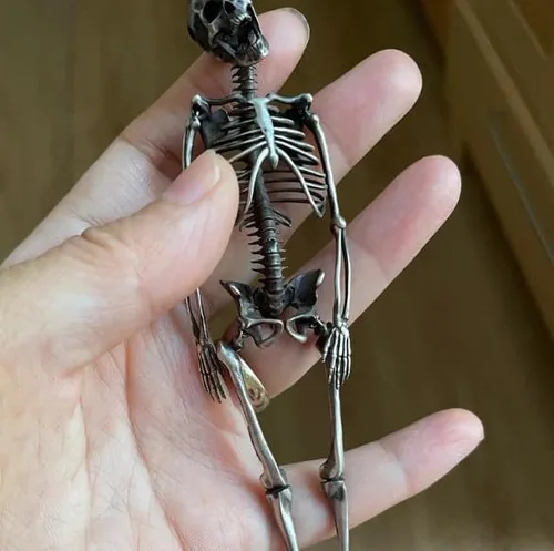 Miniatura 4 de Dije de esqueleto plateado de cuerpo completo, colgante de esqueleto humano espeluznante, collar con colgante de esqueleto de Halloween, regalo