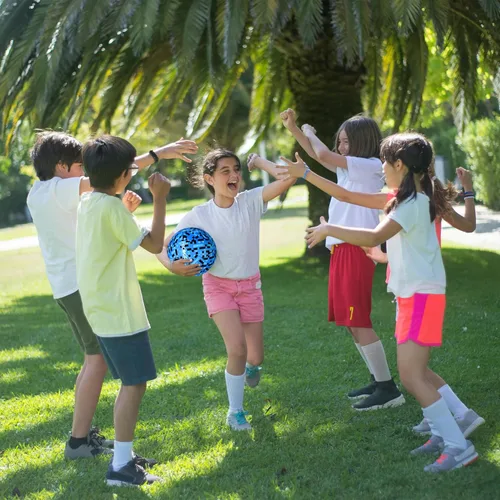 Miniatura 5 de Balón de fútbol tamaño 4 para niños, diseño rosa mosaico/azul, pelota de entrenamiento juvenil para niños y niñas, regalo de fútbol para interiores