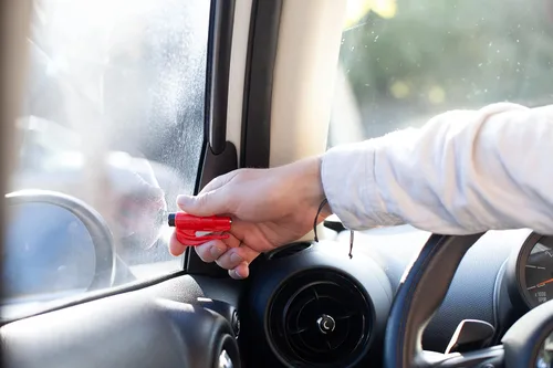 Miniatura 3 de resqme La herramienta original de escape de coche con llavero de emergencia, cortador de cinturón de seguridad 2 en 1 y rompeventanas, fabricado