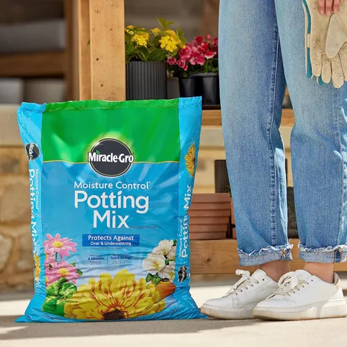 Miniatura 3 de Miracle-GRO Mezcla para macetas con control de humedad, para plantas en contenedor, protege contra el riego excesivo y insuficiente, 16 cuartos