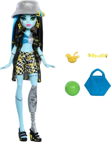 Monster High Isla del Terror Frankie Stein con traje de baño, cubrebikini y accesorios de playa como sombrero, voleibol y bolso