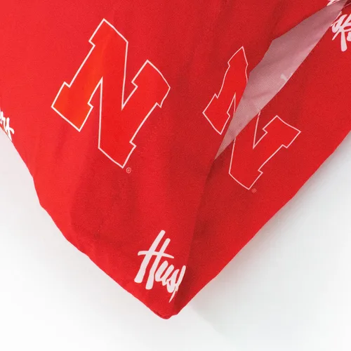 Miniatura 7 de College Covers Everything Comfy Nebraska Cornhuskers Funda de Almohada, Almohada Corporal, 20" x 60", Incluye 1 Funda de Almohada