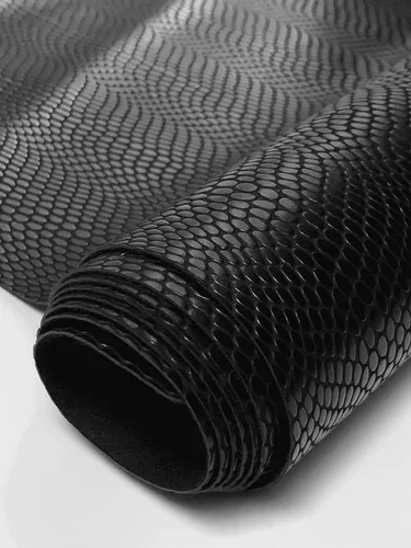 Fabric Empire The Yard - Tela de tapicería de vinilo con textura en relieve, material de cuero falso de serpiente para bolsos, bolsos, zapatos, Negro