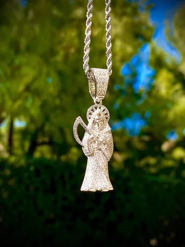 Miniatura 2 de Shop-iGold Iced Santa Muerte Hombres Mujeres 925 Italia Colgante de plata helada Ice Out de acero inoxidable real 0.118in cuerda cadena, Mans