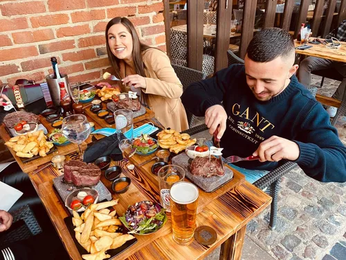 Miniatura 3 de Black Rock Grill Bistec, parrilla de piedra caliente - Roca caliente chisporroteante, parrilla de interior, piedra de cocción con moldes negros mate