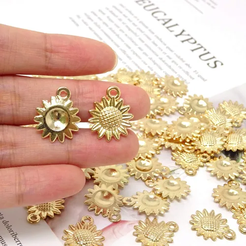Miniatura 4 de Honbay 50 dijes de girasol de aleación vintage para fabricación de joyas o manualidades de bricolaje Kc Gold