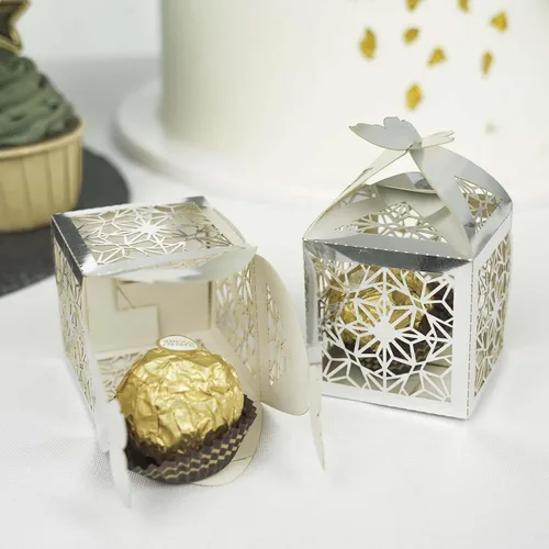 Miniatura 7 de Efavormart - 25 cajas de dulces con estampado de encaje con estampado de mariposa plateada, elegantes cajas de regalo con forma de mariposa