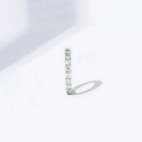 Miniatura 44 de Amazon Essentials Anillo de plata de ley chapada en platino o oro con circonita cúbica redonda de elementos infinitos