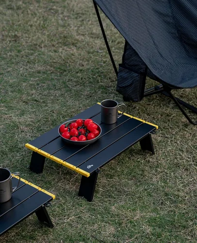 Miniatura 7 de iClimb - Mesa plegable ultraligera y compacta de mini playa y picnic de aluminio con bolsa de transporte, dos tamaños (negro - S)