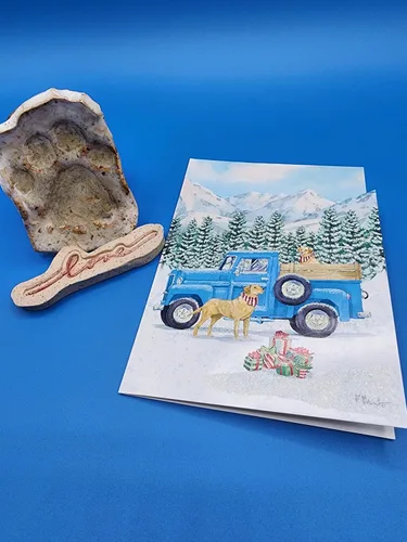 Miniatura 3 de LPG Greetings - Camioneta de camioneta azul: Golden Lab: Montañas cubiertas de nieve, caja de 12 tarjetas de Navidad troqueladas