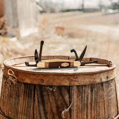 Miniatura 4 de Old Timer 24OT Splinter Carvin' - Cuchillo tradicional plegable para tallar de 6 pulgadas con hoja de detalle de 1.5 pulgadas, mango aserrado