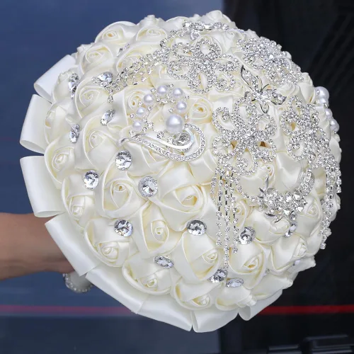 Miniatura 16 de Sharebeauty Ramo de novia de satén hecho a mano para lanzar ramo de boda, ramo de flores artificiales