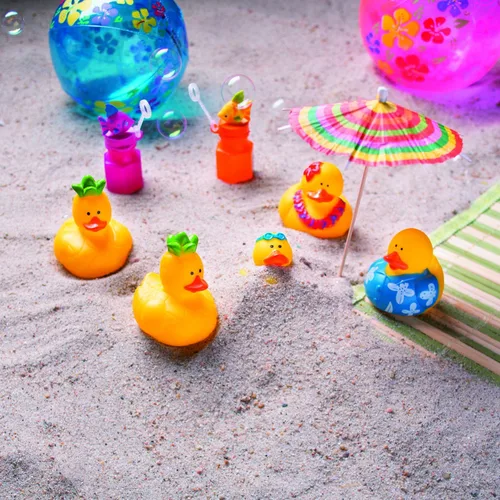 Miniatura 3 de Fun Express Paquete de 12 mini fiestas hawaianas de playa, paquete de 12 mini fiestas temáticas de playa con patos de goma estilo hawaiano vestidos