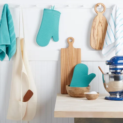 Miniatura 2 de KitchenAid - Juego de 2 manoplas de horno de silicona suave acanalada, 7.5"x13", celeste agua Aqua Sky