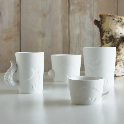 Miniatura 3 de KINTO 16240 Taza de porcelana de conejo Mugtail
