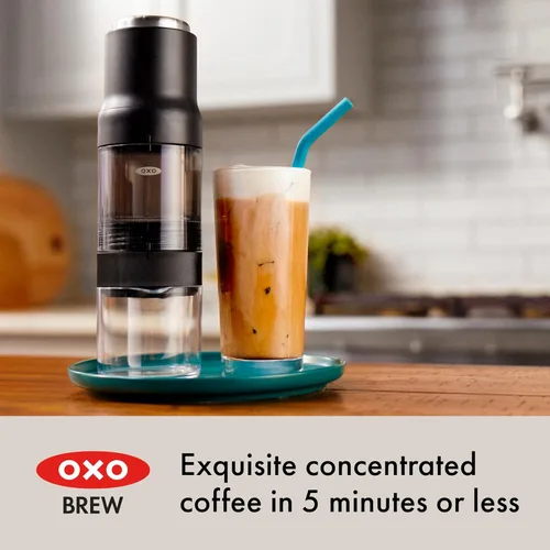 Miniatura 3 de OXO Brew Rapid Brewer - Cafetera portátil de café, preparación rápida manual de café caliente y frío, cafetera manual compacta, cafetera de viaje