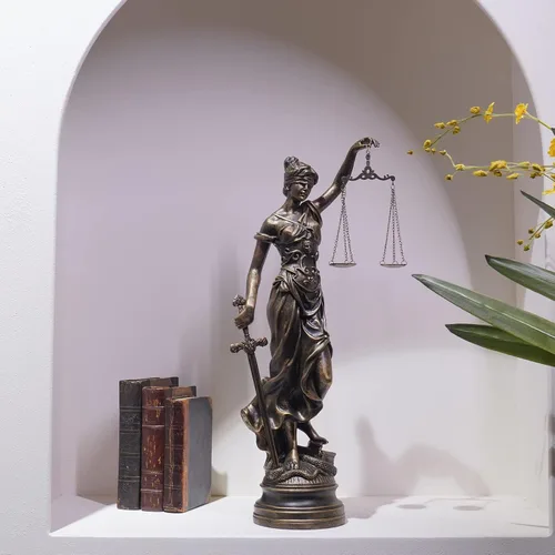 Miniatura 7 de Estatuas de Lady Justice para decoración del hogar, resina de 21.5 pulgadas de alto, gran estatua antigua de abogados griegos romanos con escamas