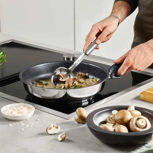 Miniatura 6 de Fissler Adamant® Premium - Sartén antiadherente de 11 pulgadas