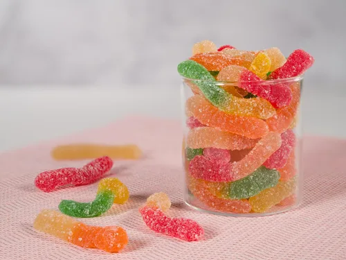 Miniatura 3 de Smarty Stop Gummy Worm Candy - Bocadillo comestible de confitería con sabor a fruta (gusano aguamarina, 2 libras (paquete de 1))