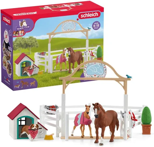 Schleich Horse Club - Juego de caballos de huésped de Hannah, juego de 20 piezas con establo de caballos que incluye yegua, potro, muñeca Hannah y